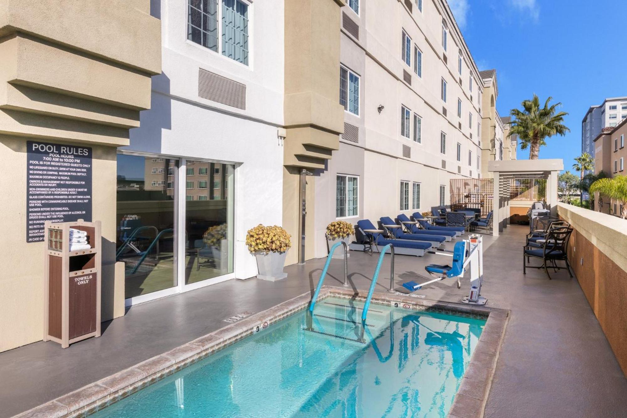 Candlewood Suites Anaheim - Resort Area By Ihg Exterior foto